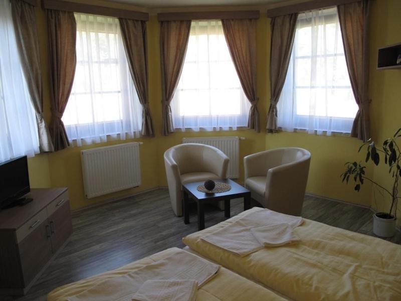 Penzion - Restaurace Na Myte Sezimovo Usti Oda fotoğraf