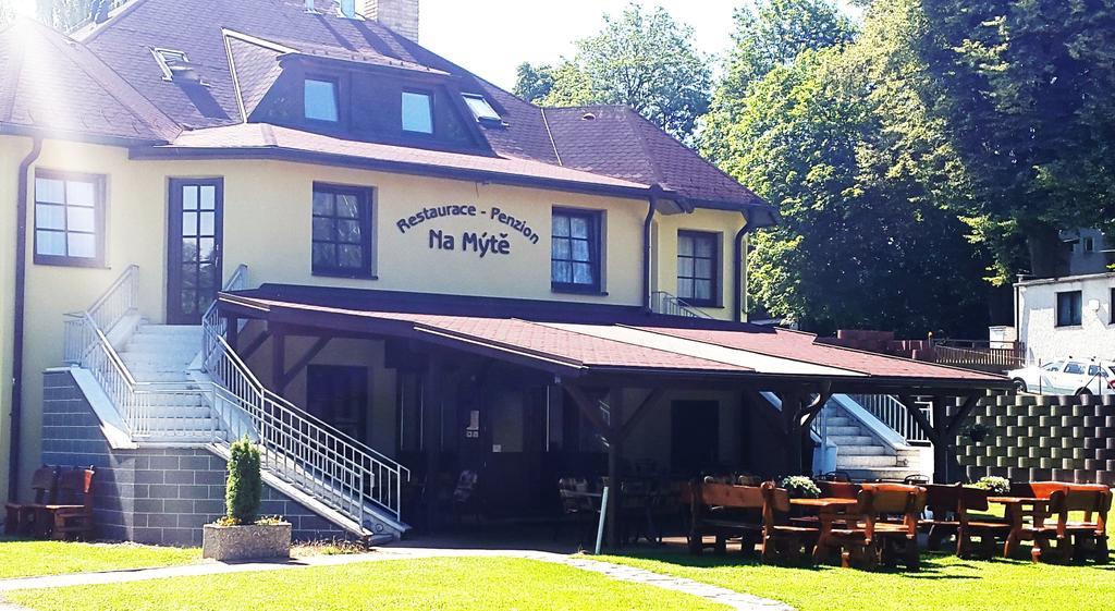 Penzion - Restaurace Na Myte Sezimovo Usti Dış mekan fotoğraf