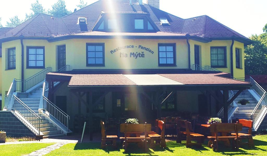 Penzion - Restaurace Na Myte Sezimovo Usti Dış mekan fotoğraf