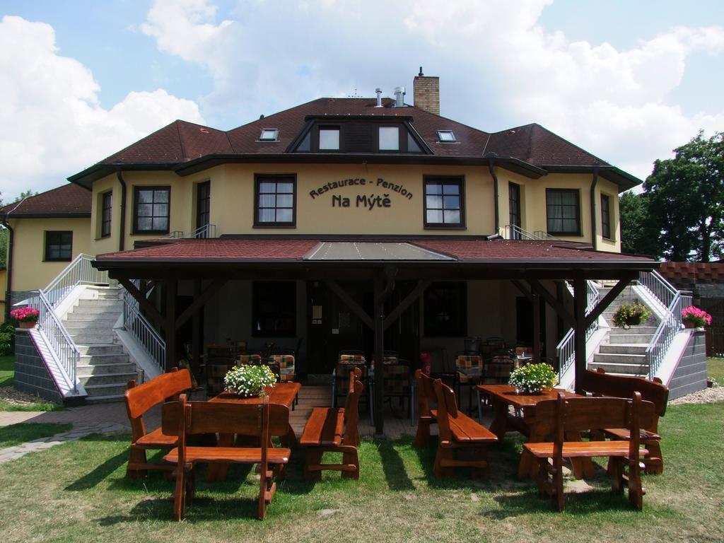 Penzion - Restaurace Na Myte Sezimovo Usti Dış mekan fotoğraf